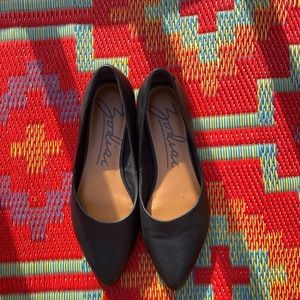 Pointed Black Flats